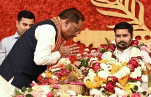 मुख्यमंत्री साय ने श्रीमद्भागवत कथा में किया श्रीकृष्ण-सुदामा प्रसंग का श्रवण