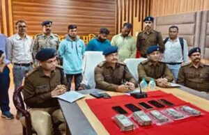 सात लाख रुपये चोरी कर महाकुंभ में लगाई डुबकी
