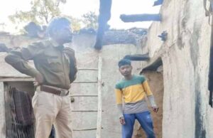 रायगढ़ में घर जमाई दामाद ने झगड़ा कर मकान में लगा दी आग