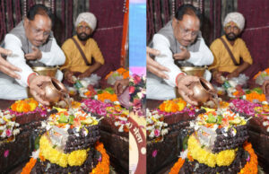 मुख्यमंत्री साय ने त्रिवेणी संगम में स्थित भगवान कुलेश्वरनाथ महादेव का जलाभिषेक कर छत्तीसगढ़ की उन्नति और प्रगति की कामना की