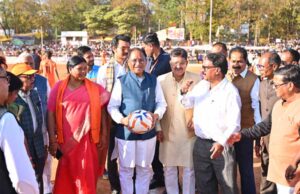 भारतीय गोल्ड कप फुटबाल प्रतियोगिता के समापन कार्यक्रम में शामिल हुए मुख्यमंत्री साय