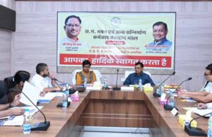 अधिक से अधिक श्रमिकों को मिले योजनाओं का लाभ: श्रम मंत्री देवांगन