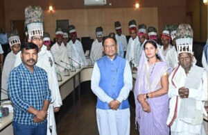 रायपुर : मुख्यमंत्री विष्णुदेव साय से अखिल भारतीय रामनामी महासभा के प्रतिनिधियों ने की सौजन्य भेंट
