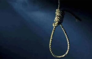 इंटक नेता और वेलफेयर बोर्ड के मेंबर की बेटी ने फांसी लगाकर कर ली आत्महत्या