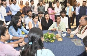 रायपुर : मुख्यमंत्री विष्णु देव साय ने युवाओं के साथ किया आत्मीय संवाद