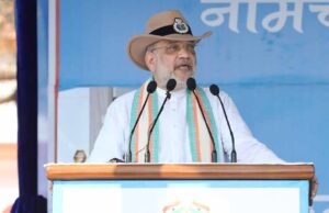 केंद्रीय गृहमंत्रीअमित शाह ने सीआरपीएफ के 86 वें स्थापना दिवस पर सीआरपीएफ ग्रुप सेंटर परेड ग्राउंड नीमच में परेड का निरीक्षण किया