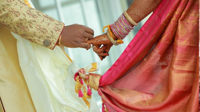 marriageA_13_3-2.jpg