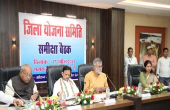 पंचायत सचिवों और रोजगार सहायकों की स्थानांतरण नीति शीघ्र होगी घोषित: मंत्री पटेल