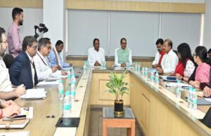 रायपुर : अटल डिजिटल सुविधा केंद्रों’ की केंद्रीय मंत्री श्री चौहान ने की सराहना