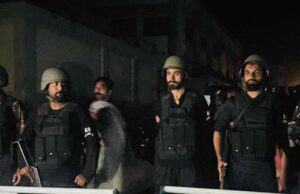 पाकिस्तान में आतंक का हेडक्वार्टर तबाह, सड़कों पर सेना और एंबुलेंस, PAK में भारत का इजरायली स्टाइल में वार!