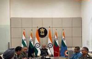 राजनाथ ने सीडीएस, तीनों सेना प्रमुखों के साथ की बैठक, सीमा पर ताजा स्थिति और सुरक्षा तैयारियों पर चर्चा हुई, समीक्षा की