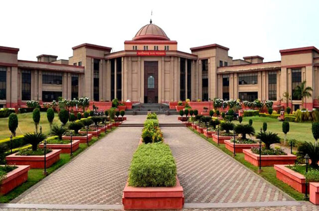 court_Bilaspur_High_A_37_1-5.jpg