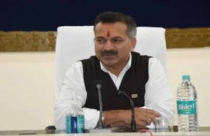 अम्बिकापुर : कलेक्टर ने ली साप्ताहिक समय-सीमा बैठक, हड़ताल पर सख्ती और योजनाओं के क्रियान्वयन में प्रगति के निर्देश