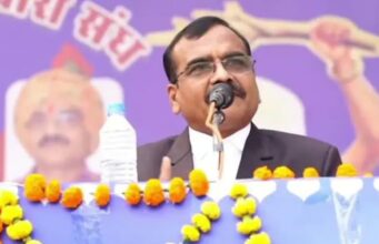 आरक्षण पर विवादित बयान देने वाले IAS अधिकारी संतोष वर्मा का बयान चर्चा में