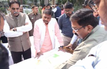वन मंत्री केदार कश्यप ने नंदनवन-नंदन पक्षी विहार का किया निरीक्षण