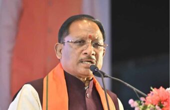 अफीम की अवैध खेती पर मुख्यमंत्री श्री विष्णु देव साय का कड़ा रुख