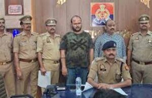 प्रयागराज में कफ सिरप तस्करी का बड़ा खुलासा, पिता-पुत्र गिरफ्तार