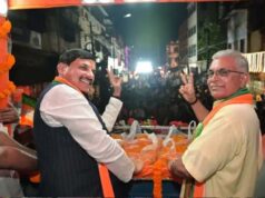 ममता के गढ़ में मोहन की दहाड़, बोले- वेस्ट बंगाल में कोई ताकत कमल खिलने से नहीं रोक सकती, रोड शो में दिखी भारी भीड़