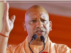 गारबेटा में भी योगी-योगी, सड़कों-छतों पर खड़े होकर हजारों लोगों ने किया बुलडोजर बाबा का दीदार