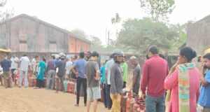 Vidisha में चौंकाने वाली ठगी, सिलिंडर में गैस की जगह निकला पानी