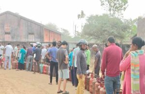 Vidisha में चौंकाने वाली ठगी, सिलिंडर में गैस की जगह निकला पानी