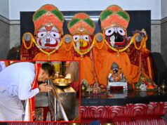 विष्णुदेव साय हरिनाम संकीर्तन नामयज्ञ में हुए शामिल, श्री जगन्नाथ मंदिर में पूजा कर प्रदेश की खुशहाली की कामना