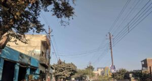 वृंदावन परिक्रमा मार्ग में अतिक्रमण हटाया गया, श्रद्धालुओं को राहत