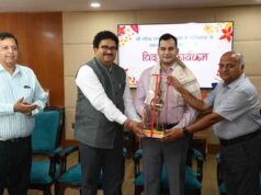 राज्यपाल के परिसहाय नरेन्द्र रावत को दी गई भाव भीनी विदाई