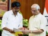 तमिलनाडु में सरकार गठन की हलचल तेज, चौथी बार राज्यपाल से मिले विजय