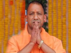 मदर्स डे स्पेशल: मां के आंसू पोंछकर परिवार में खुशियों का उजाला फैलाते हैं सीएम योगी