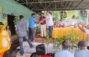 भोपाल स्टेशन पर ‘हरित युवा–हरित भारत’ अभियान की शुरुआत, यात्रियों को बांटे गए 500 पौधे