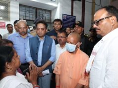 अलीगढ़ से सीधे घटनास्थल और अस्पताल पहुंचे सीएम योगी, हाईलेवल मीटिंग के बाद ताबड़तोड़ एक्शन