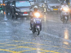 MP Weather: भोपाल-सीहोर समेत कई इलाकों में बारिश, 50 जिलों में अलर्ट; खरगोन में आकाशीय बिजली से 2 की मौत