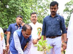 मातृशक्ति एवं प्रकृति के प्रति श्रद्धा का अनुपम संगम : मुख्यमंत्री विष्णु देव साय ने “राम वाटिका” में किया रुद्राक्ष का पौधारोपण