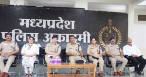 पुलिस प्रशिक्षण शालाभौंरी में 572 नव आरक्षकों के बुनियादी प्रशिक्षण सत्र का शुभारंभ