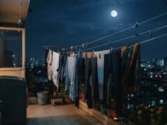 रात में कपड़े धोने से क्यों मना करता है वास्तु, जानें कारण