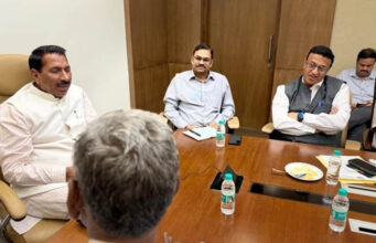 किसानों को कृषि मंत्री ऐदल सिंह कंषाना का भरोसा, बोले- जायज मांगों के प्रति सरकार पूरी तरह संवेदनशील