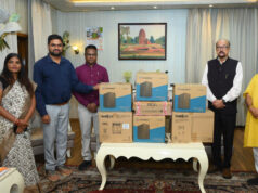 स्वेच्छानुदान मद से सुदूर वनांचल स्थित स्वामी आत्मानंद स्कूल, मांझीगुडा को 10 कंप्यूटर प्रदत्त