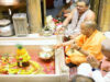 मुख्यमंत्री योगी आदित्यनाथ ने लोकमंगल की कामना के साथ काल भैरव व काशी विश्वनाथ मंदिर में किए दर्शन