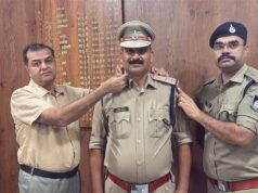 रीडर एएसआई दिनेश पांडे बने सब इंस्पेक्टर, एसपी ने कंधों पर लगाए नए सितारे
