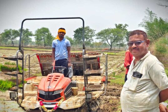 डी ट्रांसप्लांटर से भरदाकला के किसानों की आसान हुई रोपाई, किसानों को मिल रही बड़ी राहत