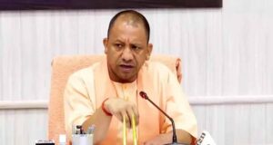 योगी सरकार की सौगात, गांवों में शुरू हुई हाईटेक डिजिटल लाइब्रेरी