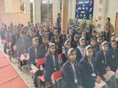 यूपी के स्कूलों में हर महीने पहुंचेंगे युवा IAS, IPS और IFS अधिकारी, छात्रों से करेंगे संवाद