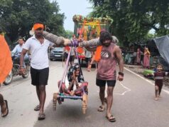 हापुड़ में अनोखी श्रद्धा, 95 वर्षीय दादी को 25 पोतों ने पालकी से कराई कांवड़ यात्रा