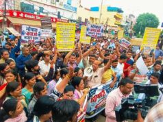 अवधपुरी में नगर निगम की नोटिस-सीलिंग कार्रवाई का विरोध, व्यापारियों ने निकाला पैदल मार्च