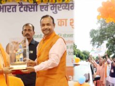 मुख्यमंत्री ने भारत टैक्सी के पांच सारथियों को किया सम्मानित, कृषक समृद्धि योजना के लाभार्थियों को प्रदान किया चेक
