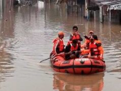 चित्रकूट में बाढ़ के 5 दिन बाद भी तबाही के निशान, घर-दुकानों में कीचड़ से सैंकड़ों गृहस्थियां बर्बाद