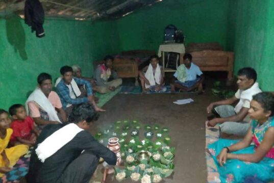 बस्तर में नवाखाई तिहार की शुरुआत, इंद्रावती तट पर लगी विशेष सेवा अर्जी