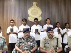 बस्तर में नक्सलवाद को झटका, 35 लाख के इनामी 6 नक्सलियों ने किया आत्मसमर्पण