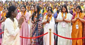 राष्ट्रपति द्रौपदी मुर्मु ने माँ दंतेश्वरी की पूजा-अर्चना कर देशवासियों की सुख-समृद्धि और खुशहाली की कामना की
